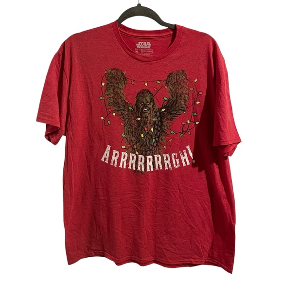 Star Wars Chewbacca Tangled in Christmas Holiday Lights Red T-Shirt Size XL - Picture 1 of 4